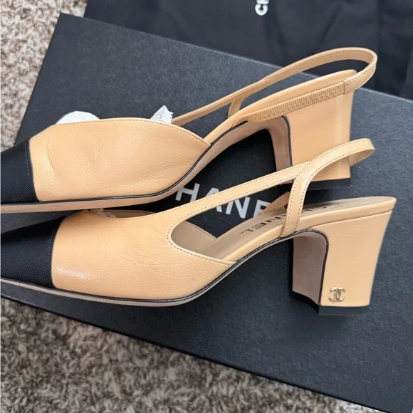 *SOLD** Chanel Slingback pumps - Picture 5 of 8